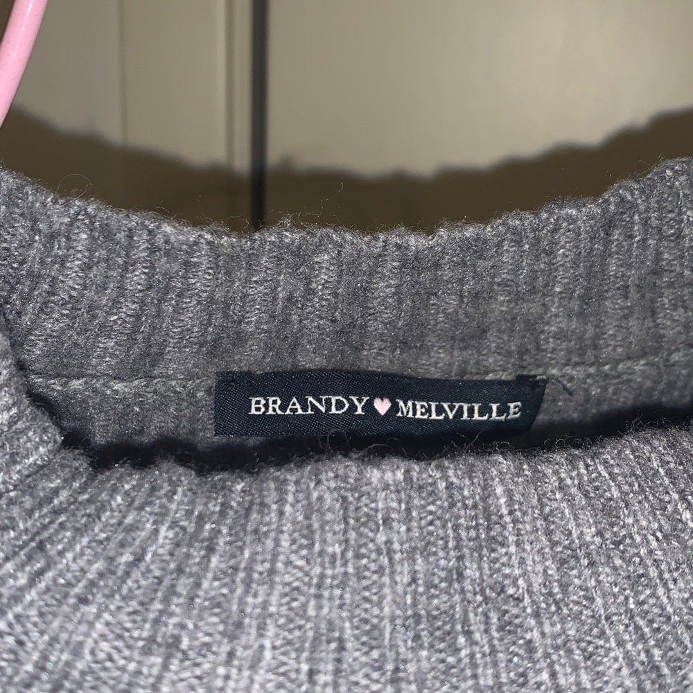 Like New Brandy Melville Gray Mock Turtleneck Sweater - One Size - Picture 4 of 11